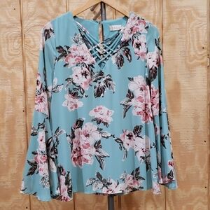 Altar'd State Green White Floral Bell Sleeve Blouse Size M